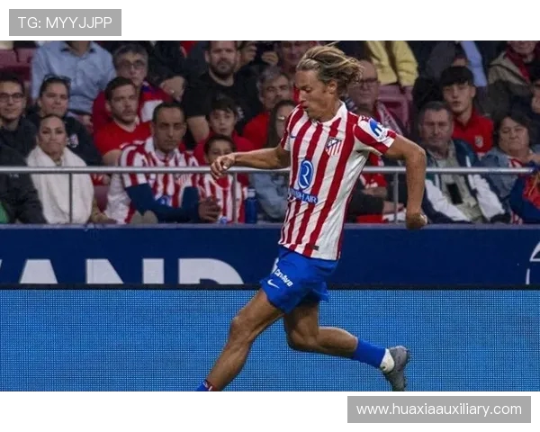 西甲联赛绰号小白的球员：西甲球员“西班牙小白”的成名之路