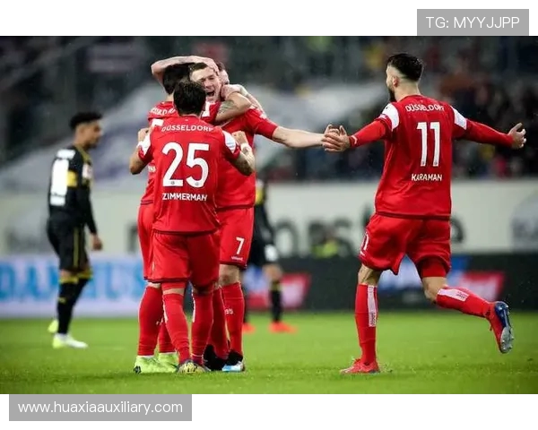 莱比锡红牛主场被勒沃库森绝杀客场3比1逆转战绩凸显药厂锋线效率高 莱比锡红牛主场被勒沃库森绝杀客场3比1逆转战绩凸显药厂锋线效率高